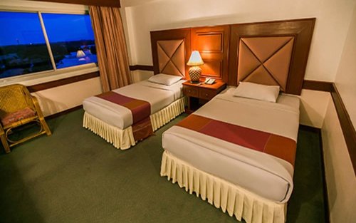 Raya Grand Hotel