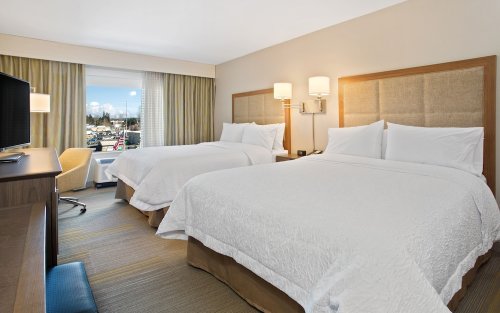 Hampton Inn & Suites-Seattle Woodinville WA