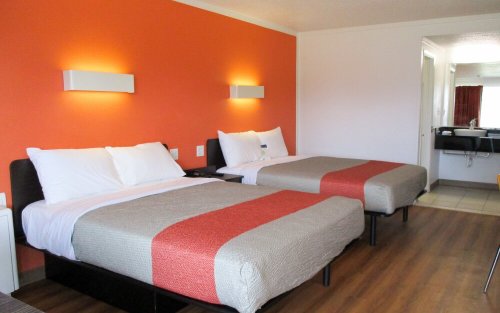 Motel 6 Schenectady, NY