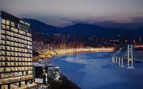 Sky View Hotel