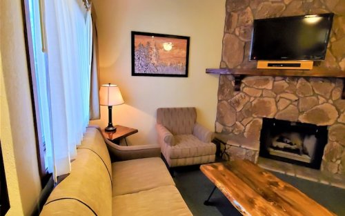 Snow Lake Lodge