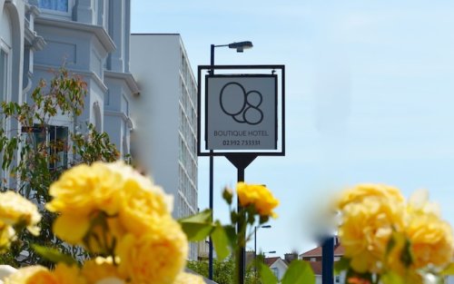 Q8 Boutique Hotel