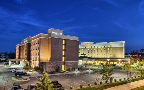 DoubleTree by Hilton Raleigh - Cary