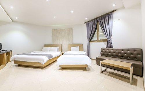 Gallery Hotel