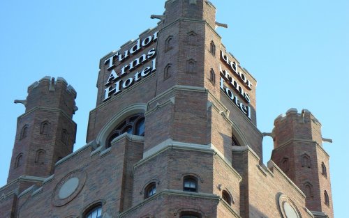The Tudor Arms Hotel Cleveland - a DoubleTree by Hilton