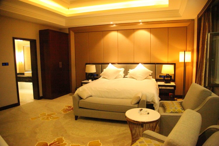 宏丰得大酒店 in Huangnan Tibetan Autonomous Prefecture | 2025 Updated prices ...