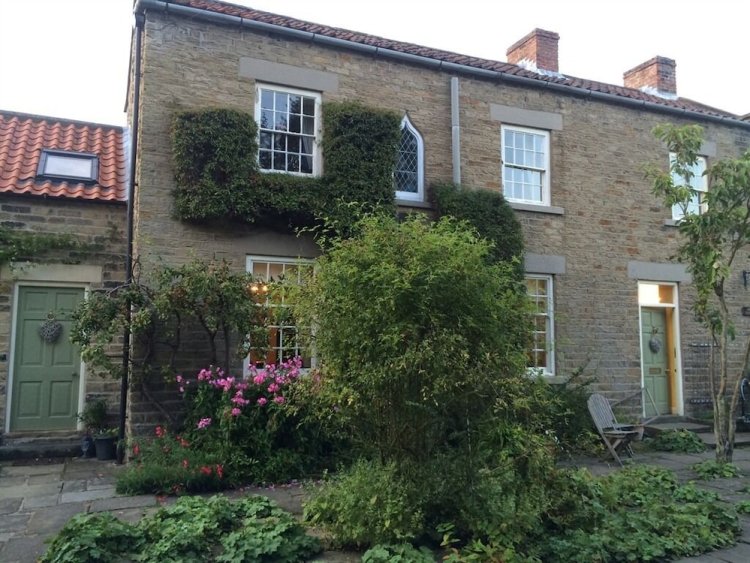 April Cottage in York | 2025 Updated prices, deals - Klook United States